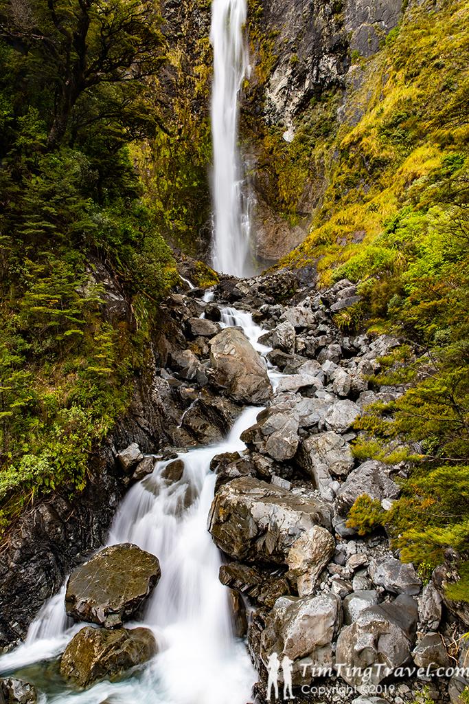 04 Arthur's Pass National Park - Devil’s Punchbowl Waterfall (亞瑟隘口國家公園內最熱門步道：惡魔的高腳杯瀑布)