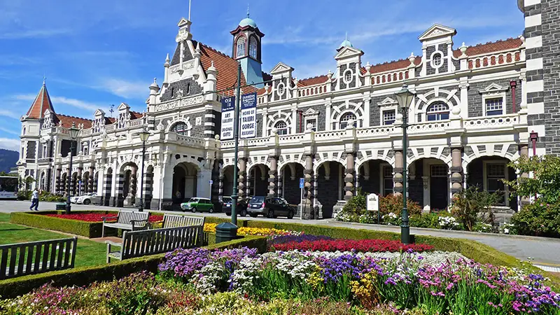 Dunedin 市中心推薦景點 2. Dunedin Railway Station (但尼丁火車站)
