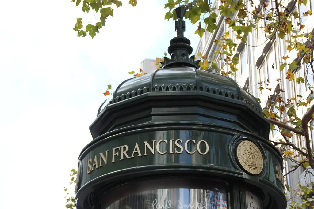 24-02_San Francisco Kiosk