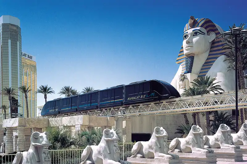29-10_MandalayBay_Tram