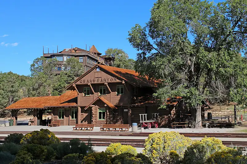 23-12_Grand Canyon Village 大峽谷旅遊景點 #5. Grand Canyon Village / Historic District (大峽谷村/歷史街區)