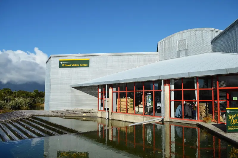 9-07_ Haast_Visitor_Centre Fox Glacier 到 Wanaka 景點推薦 4-1) Haast Visitor Center (哈斯特遊客中心)