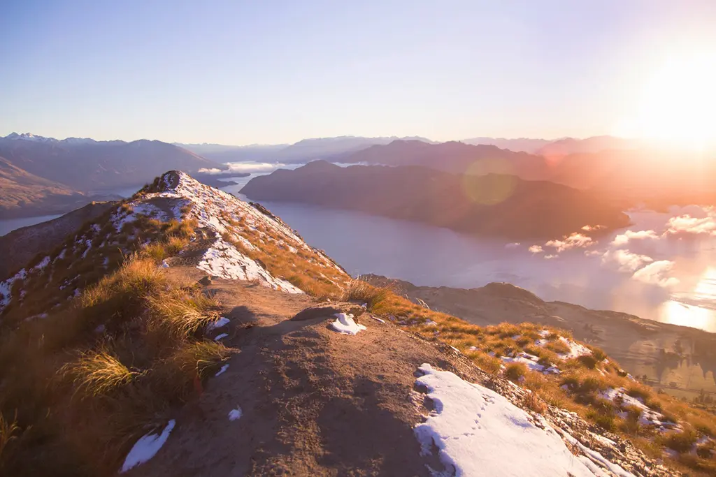 10-06 Hiking Trail Roys Peak