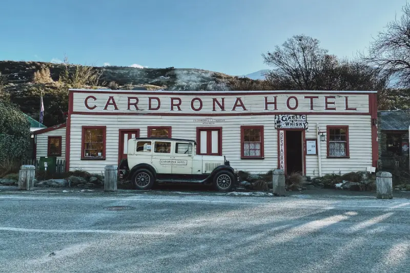 14-16_Cardrona Hotel