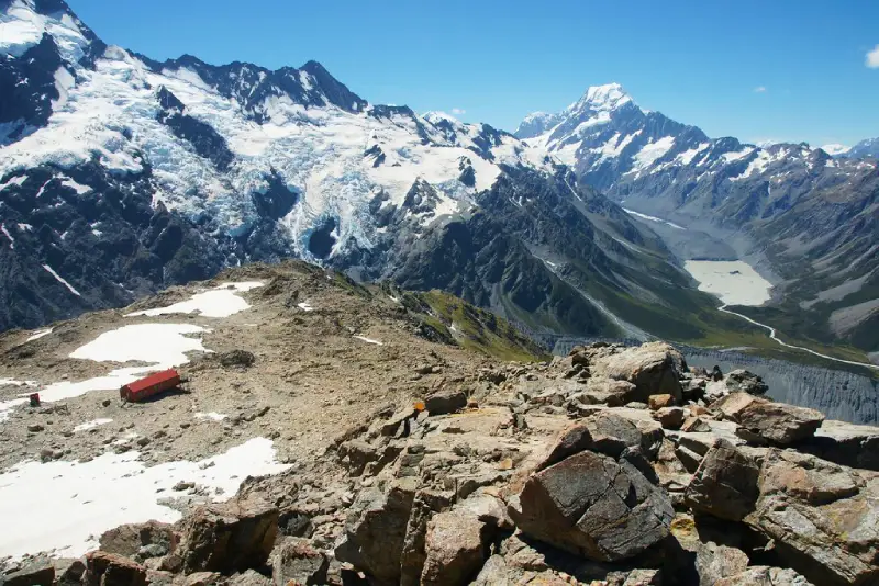 24-11 Mueller Hut