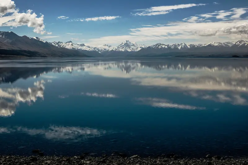 32-09 Lake Pukaki Viewing Point2 Queenstown 到 Mt. Cook 景點推薦 6. Punatahu Visitor Center (遊客中心)