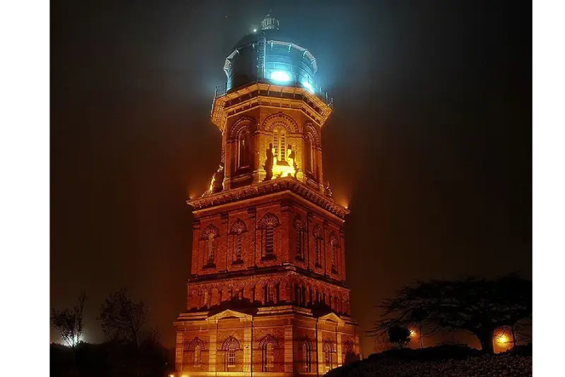 44-09_Invercargill Watertower