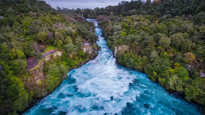 38-01_Huka Falls Lake Taupo (陶波湖) 景點推薦 1. Huka Falls (胡卡瀑布)
