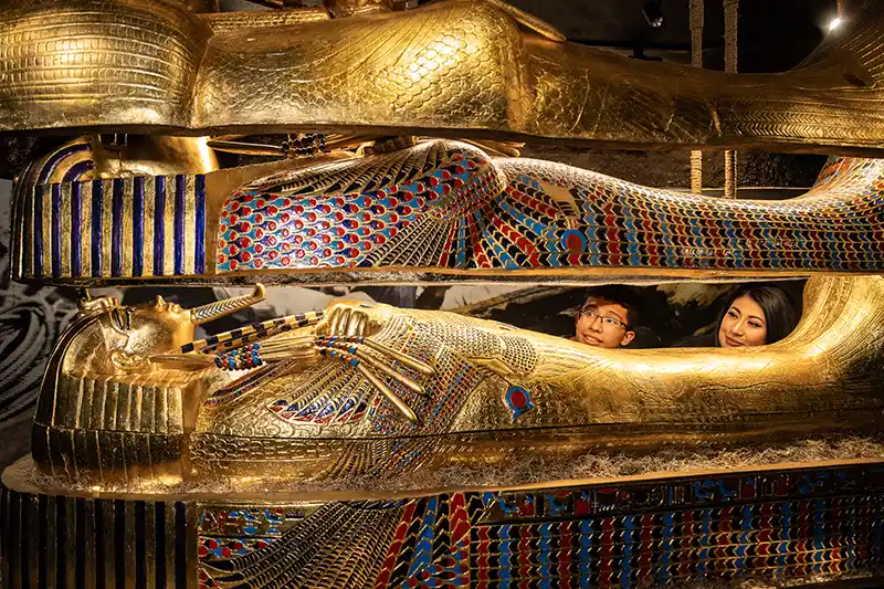 18-35_King Tut's Tomb