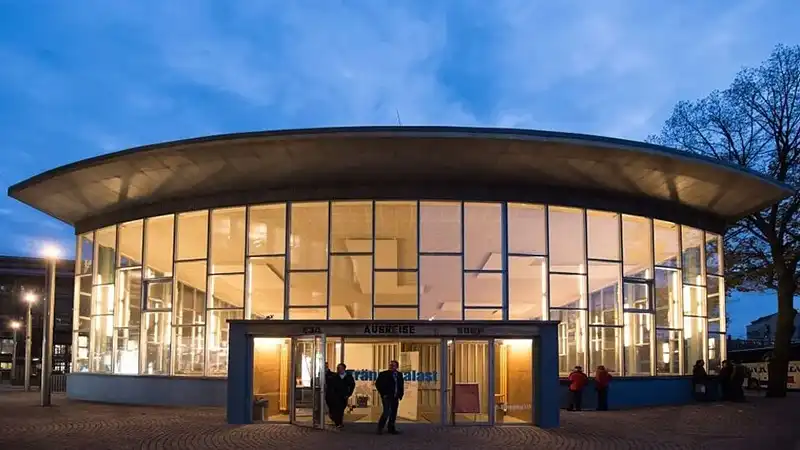 柏林景點｜#3 Tränenpalast 淚宮