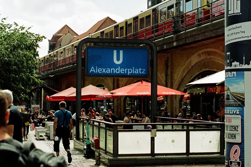 03-20_U-Bahn Station-2