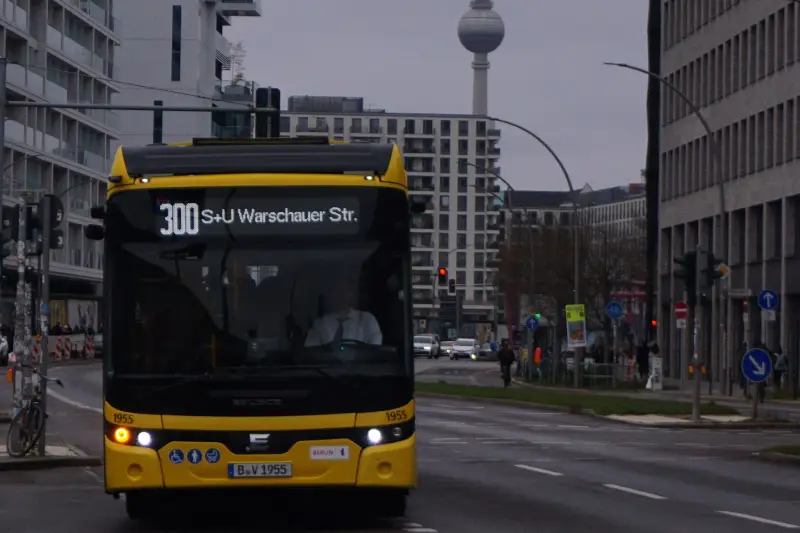03-24_Bus 4. 柏林交通|公車 (Bus)