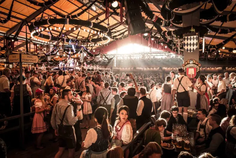 04-41_Oktoberfest_3