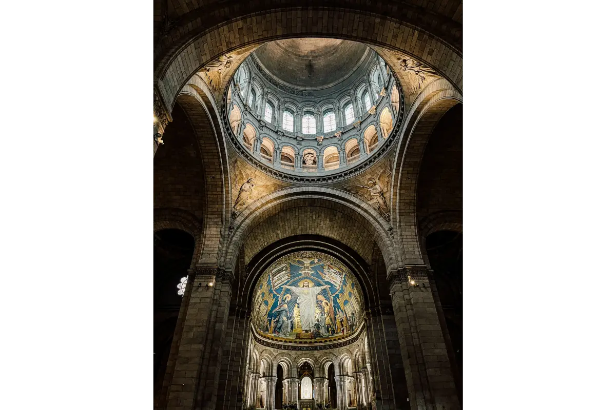 01-07_Sacre-Cœur_Interior