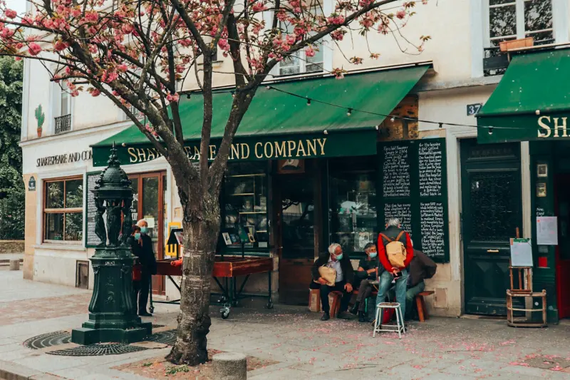 01-20_Shakespeare and Co.